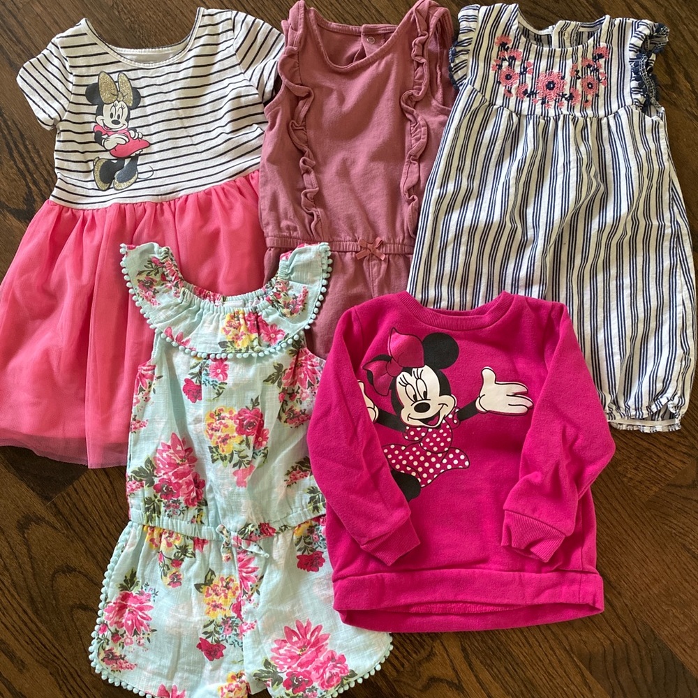 Girls 24 months clothes bundle. Carters and Disney